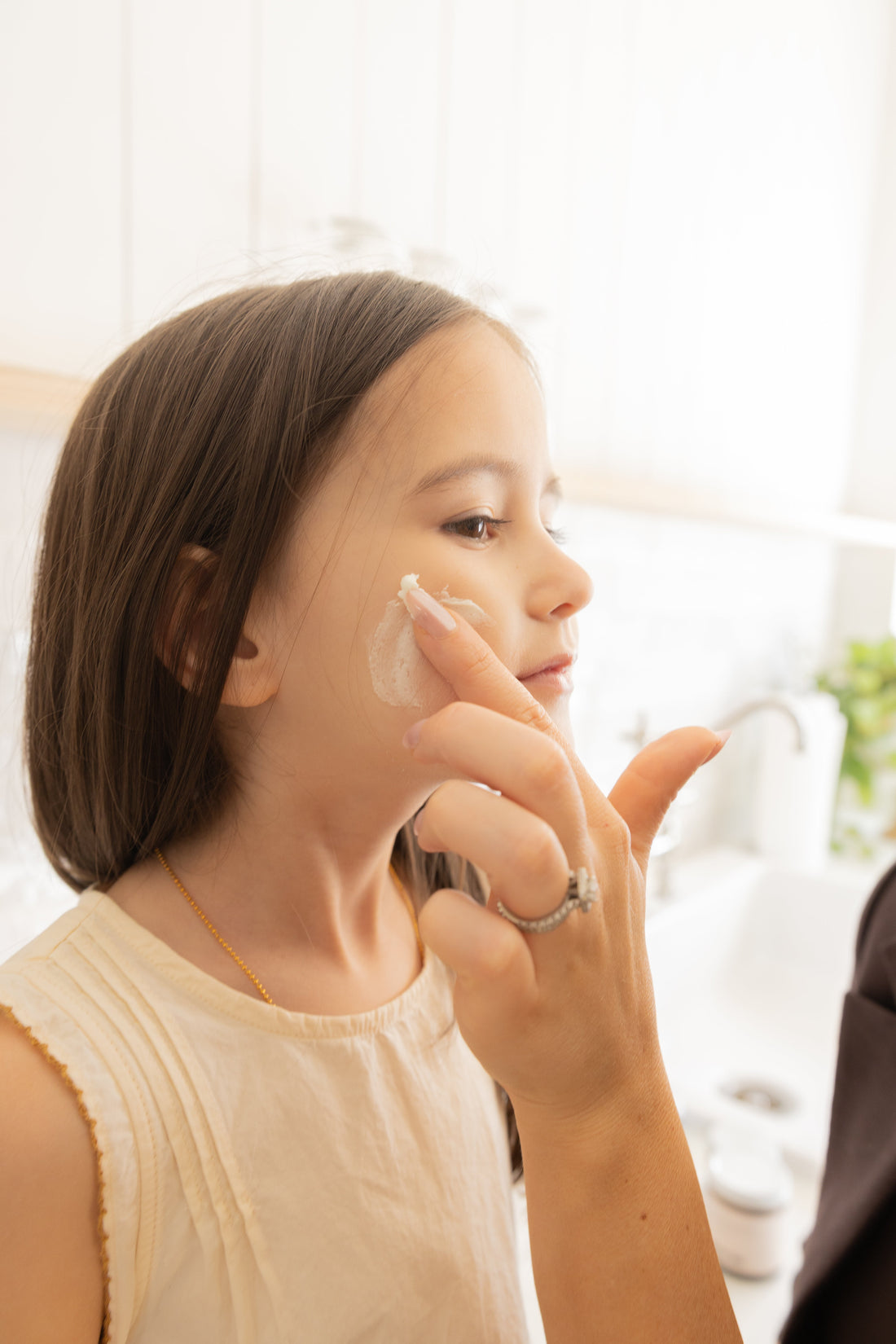 How to Use Whipped Tallow on Your Face: A Simple Guide